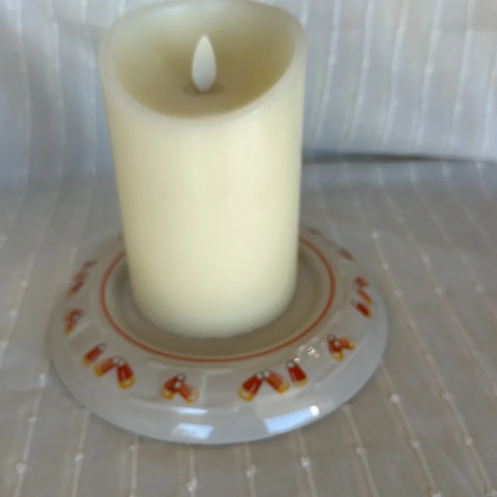 Longaberger “Candy Corn” Pillar Candle Holder - Picture 4 of 5